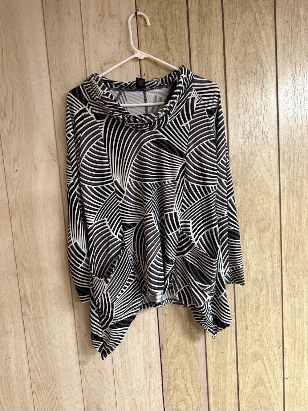 Black & White Geometric Cowl Neck Women's Top